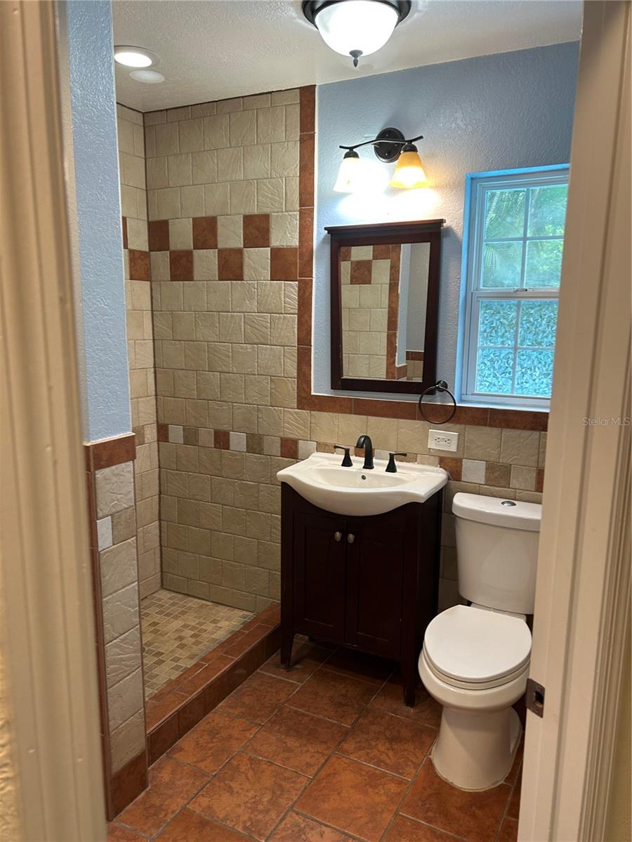 Image 34 of 48 For 10842 61st Avenue