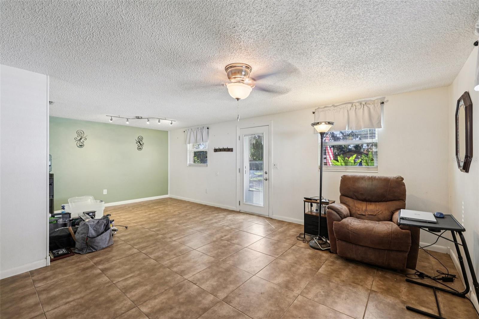 Image 13 of 46 For 1013 Oakhill Street