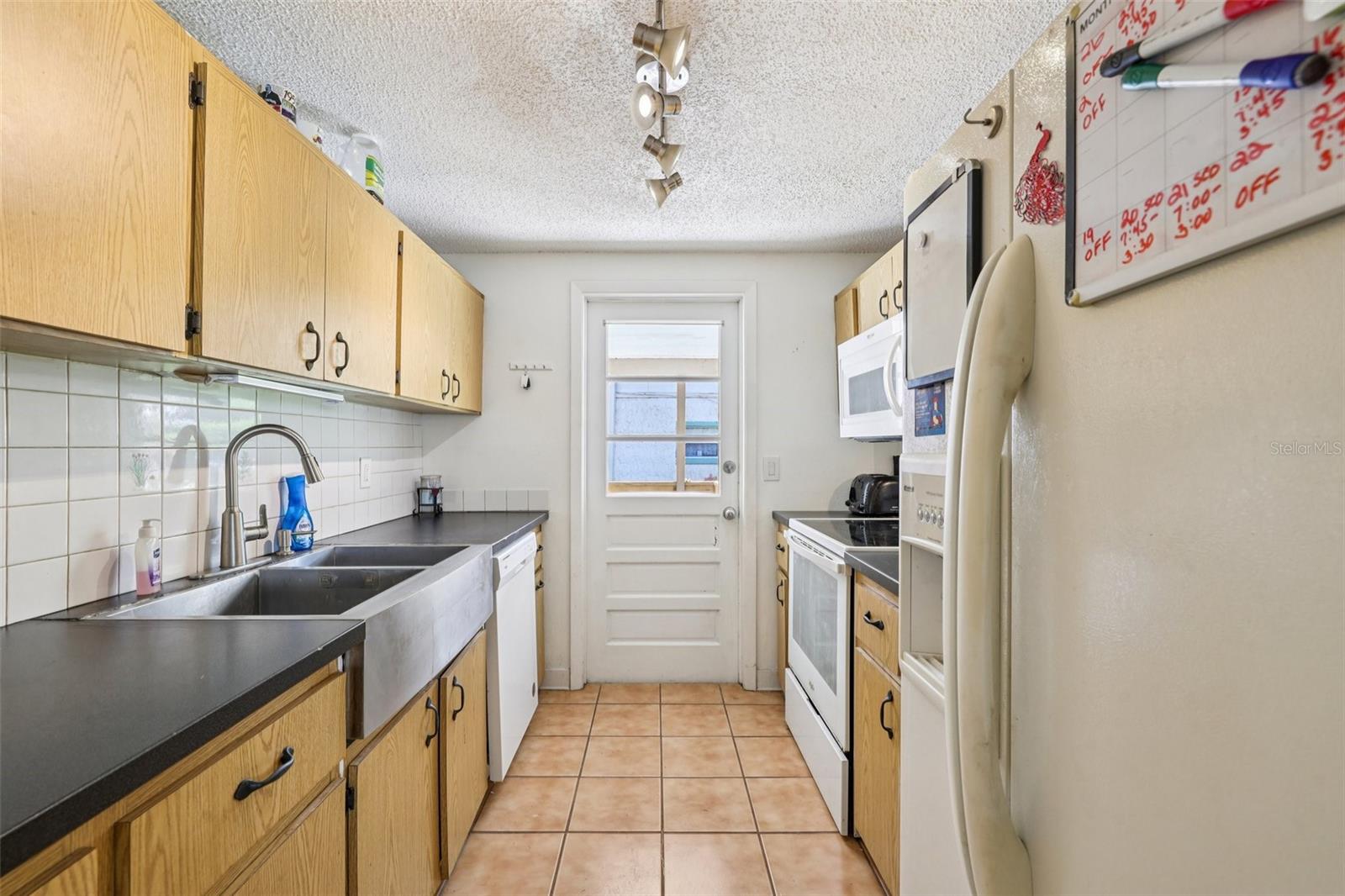 Image 15 of 46 For 1013 Oakhill Street