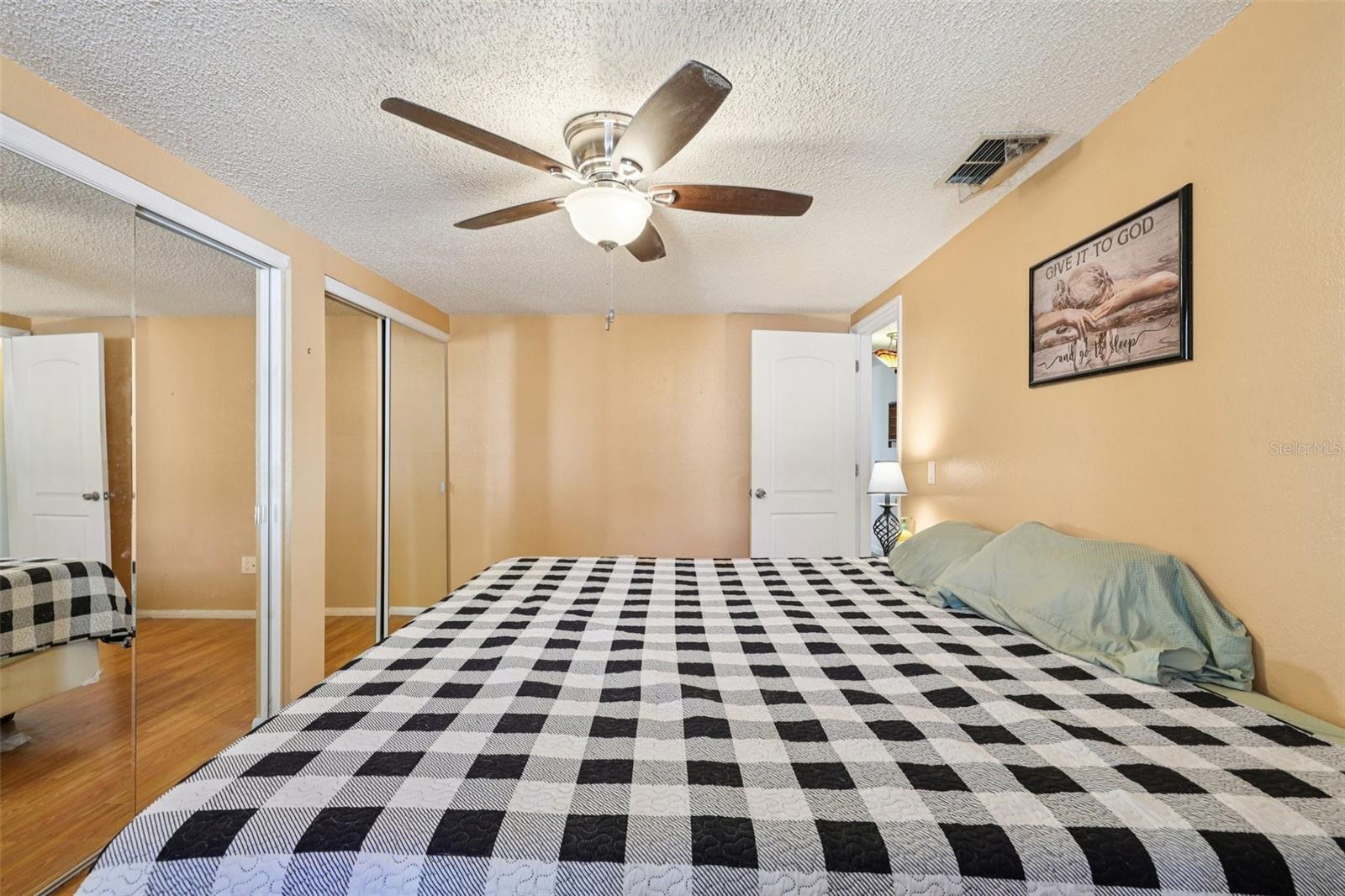 Image 21 of 46 For 1013 Oakhill Street