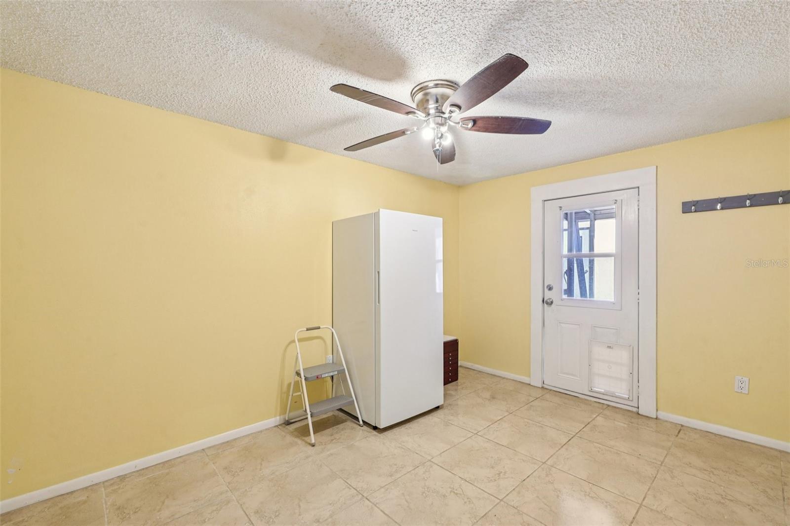 Image 22 of 46 For 1013 Oakhill Street