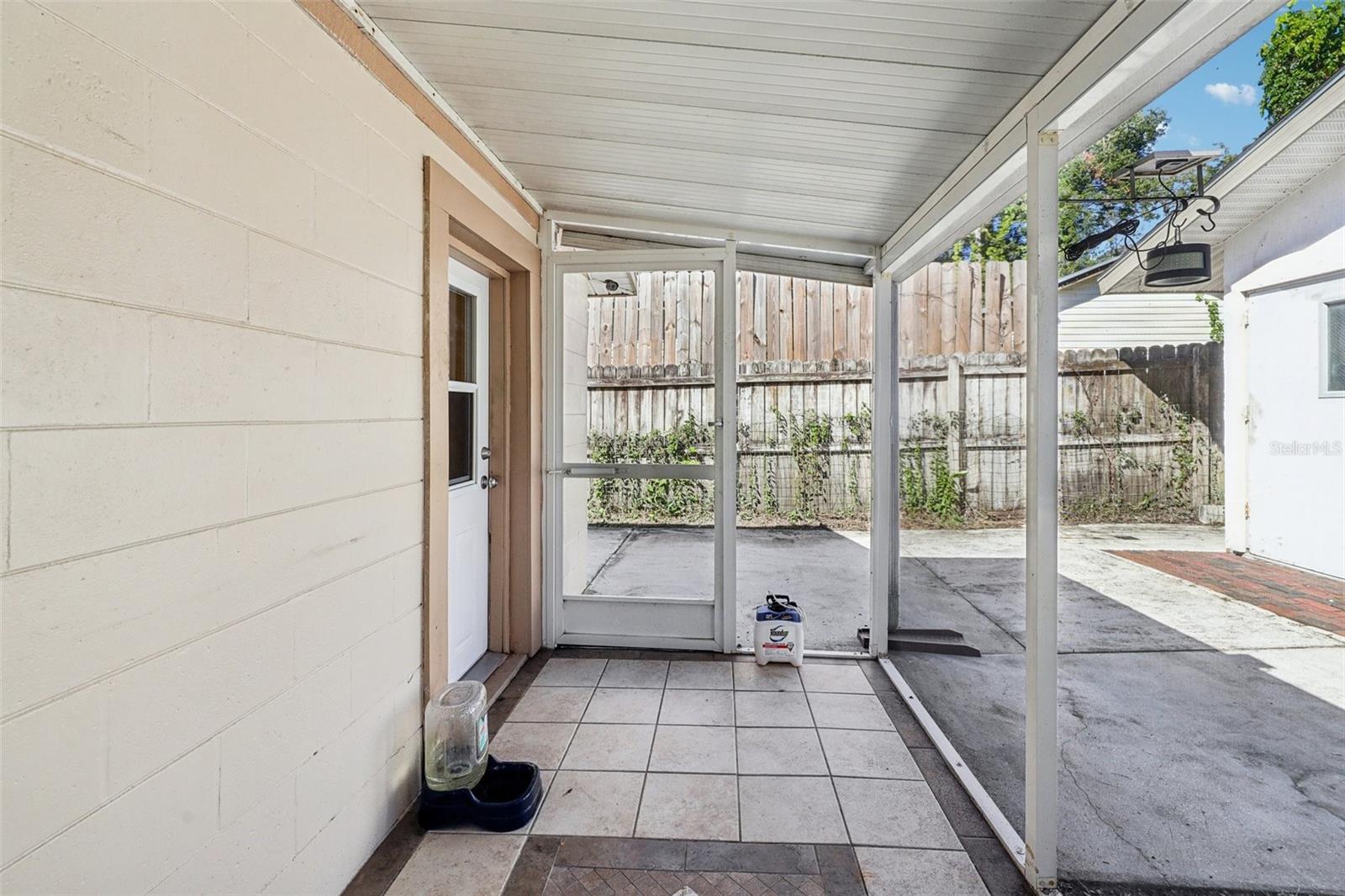 Image 33 of 46 For 1013 Oakhill Street