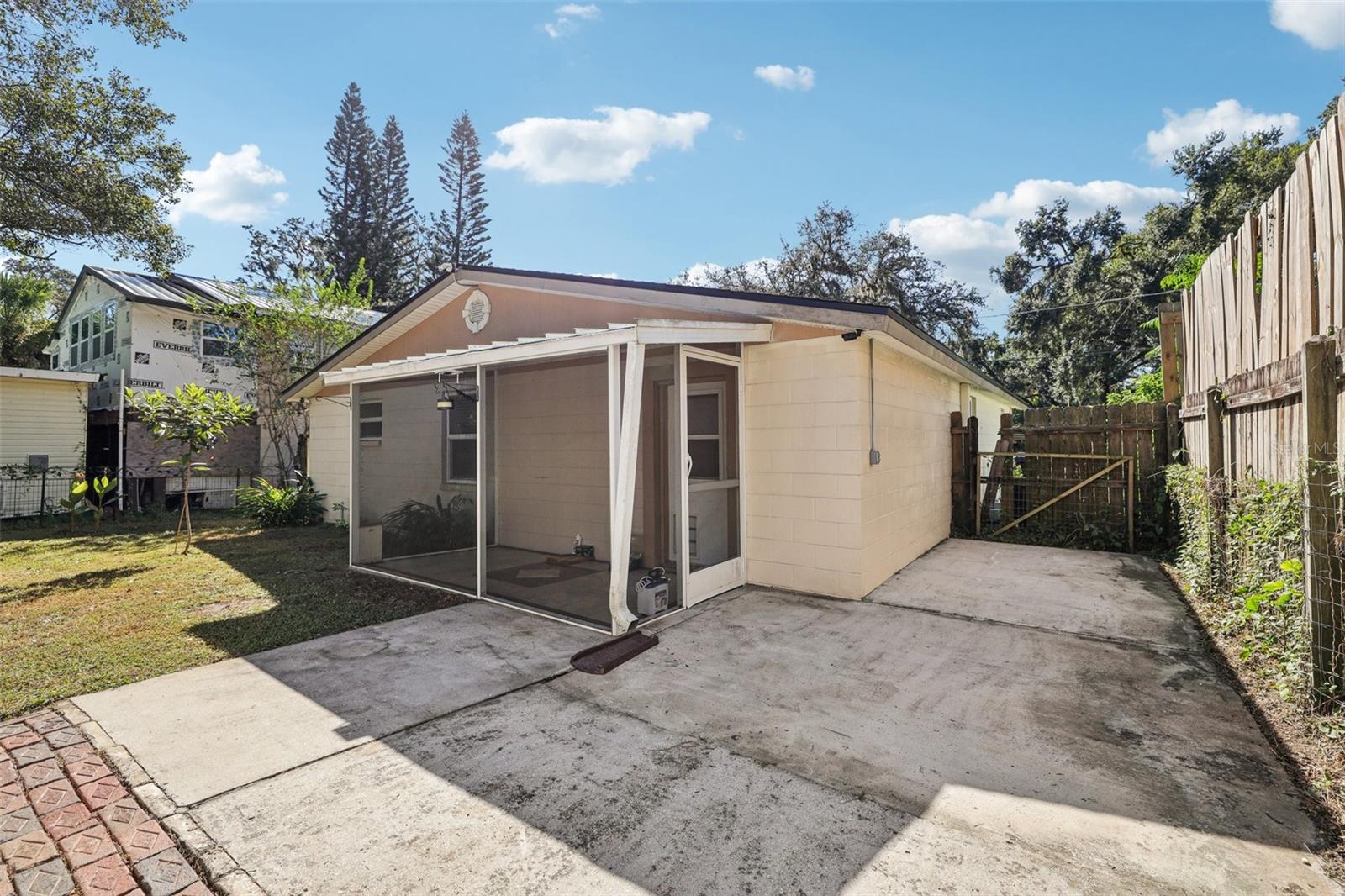 Image 35 of 46 For 1013 Oakhill Street