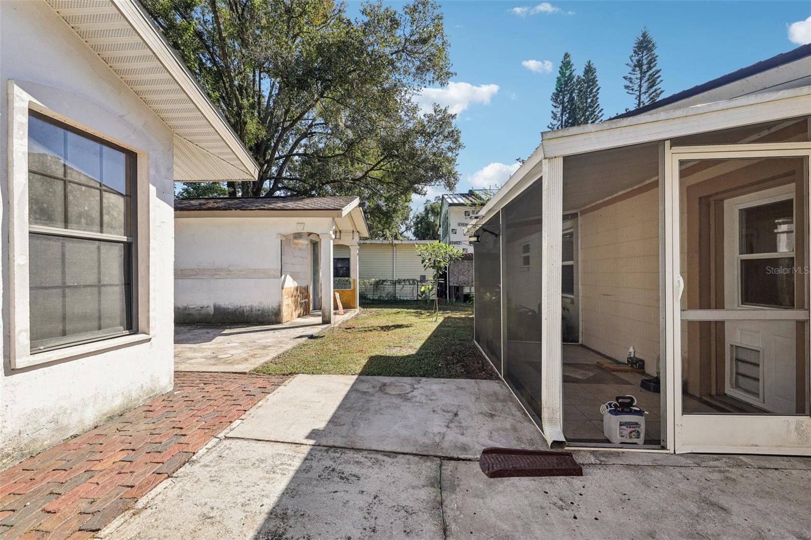 Image 36 of 46 For 1013 Oakhill Street