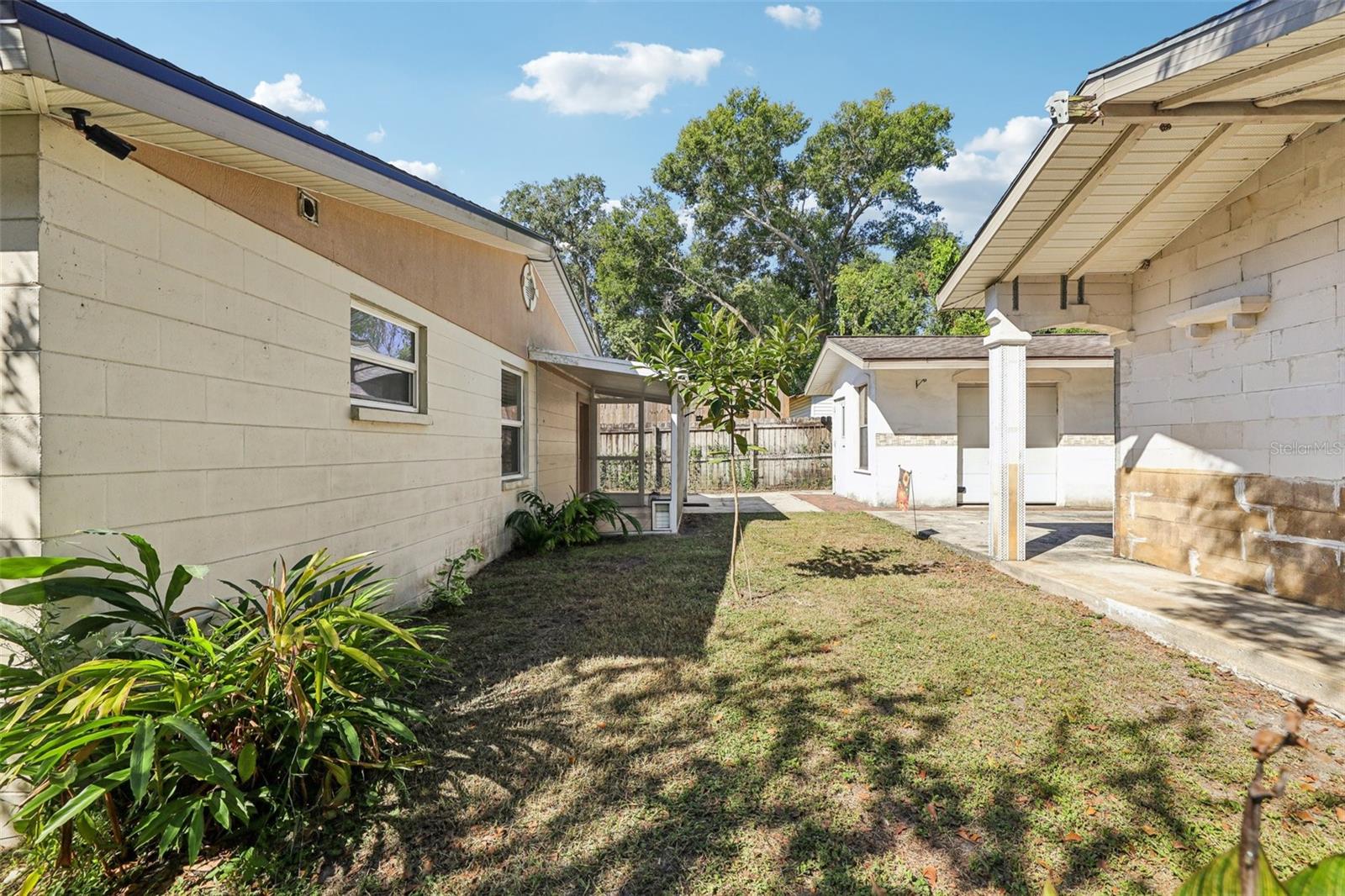 Image 39 of 46 For 1013 Oakhill Street