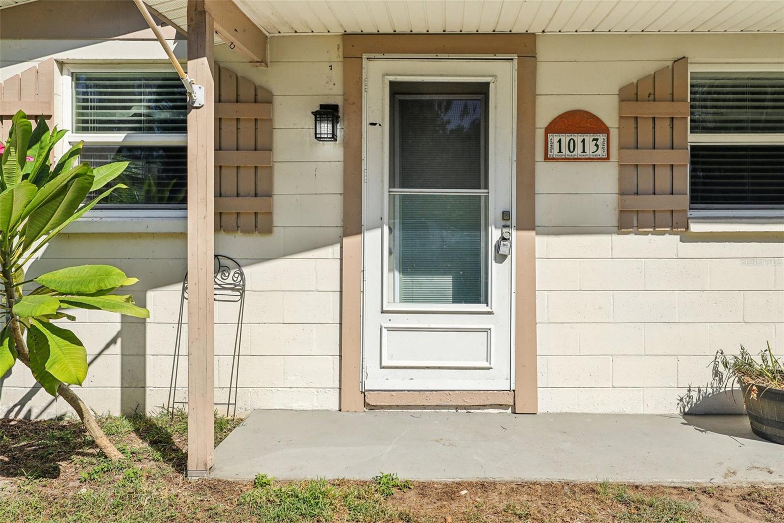 Image 6 of 46 For 1013 Oakhill Street