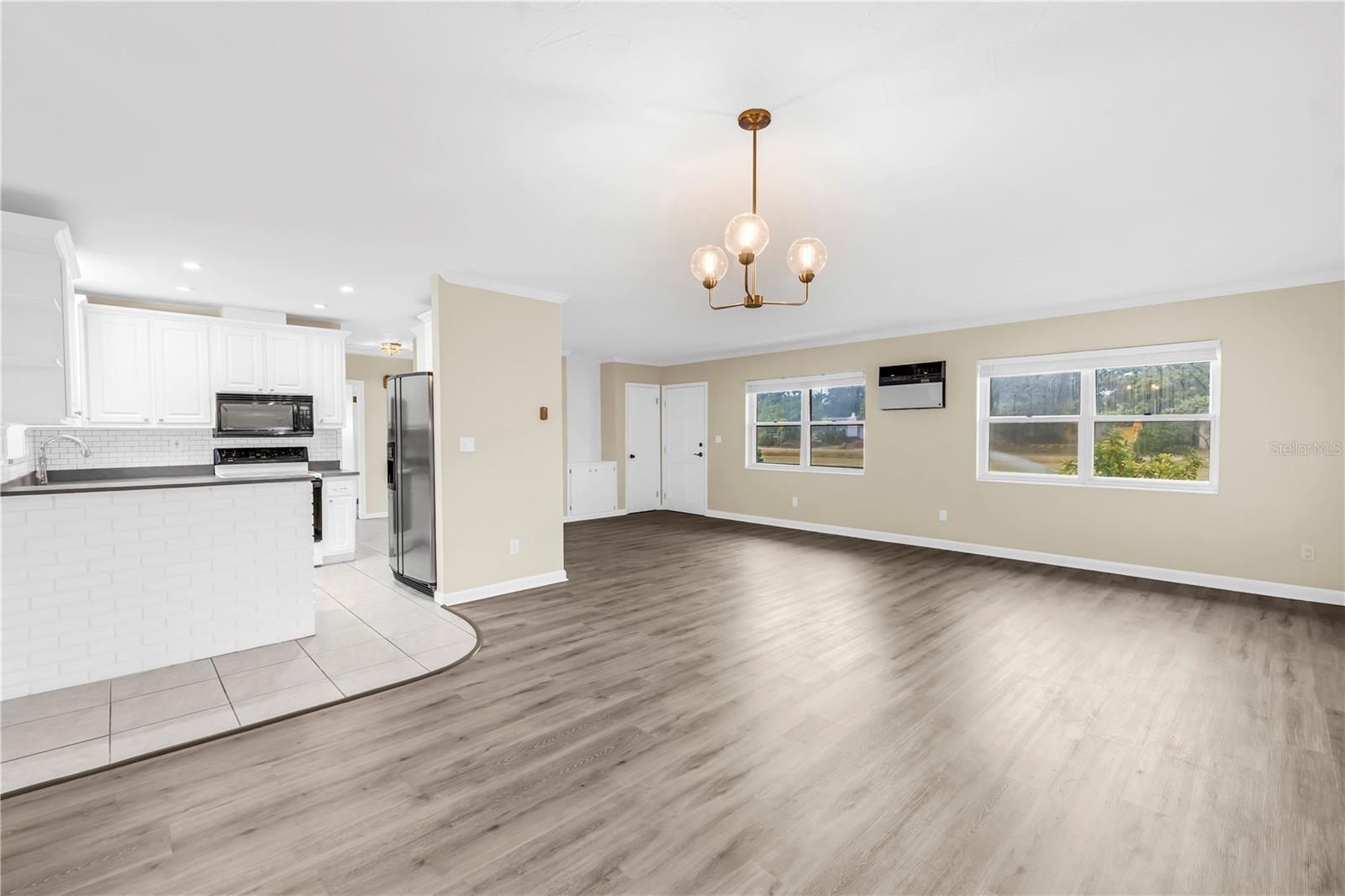Image 16 of 52 For 6623 16th Street N