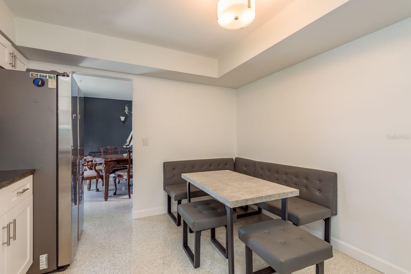 Image 15 of 58 For 829 Narcissus Avenue