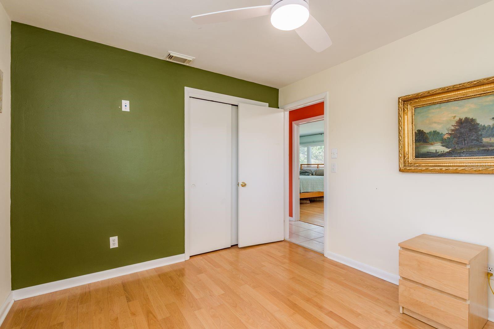 Image 26 of 58 For 829 Narcissus Avenue