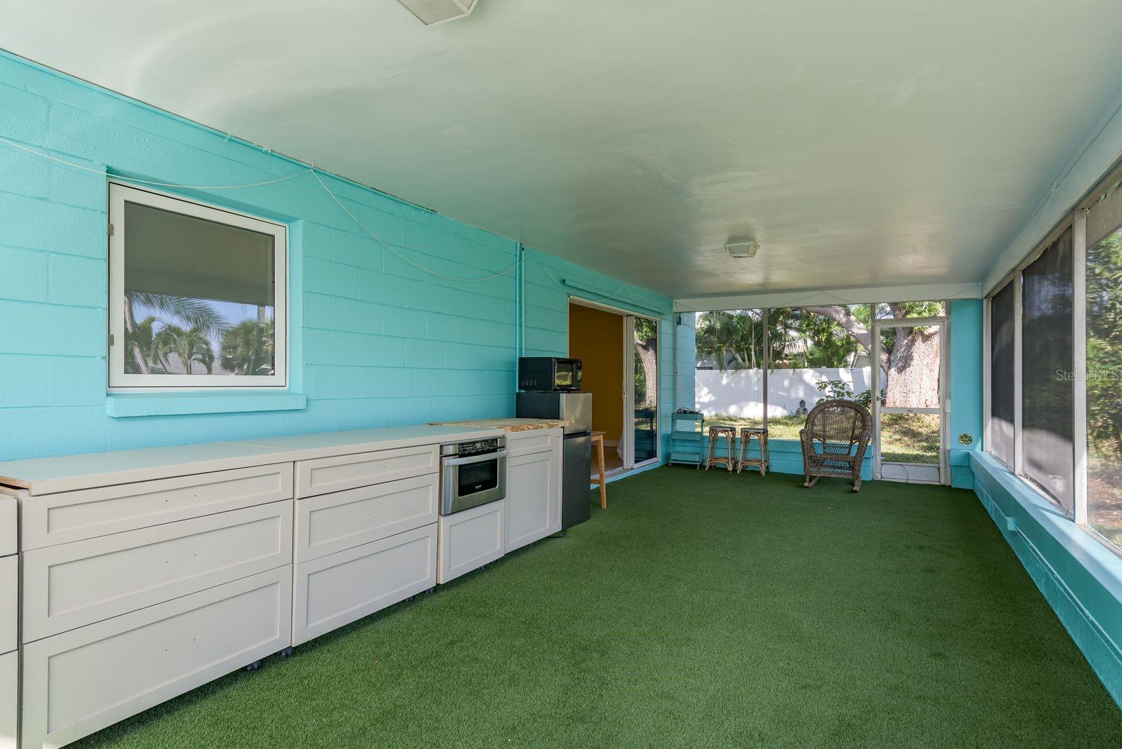 Image 36 of 58 For 829 Narcissus Avenue