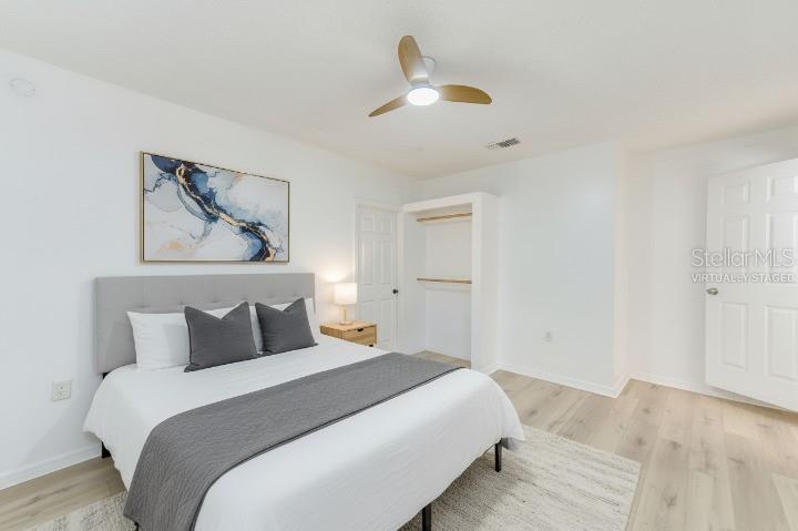 Image 41 of 52 For 410 Vine Avenue