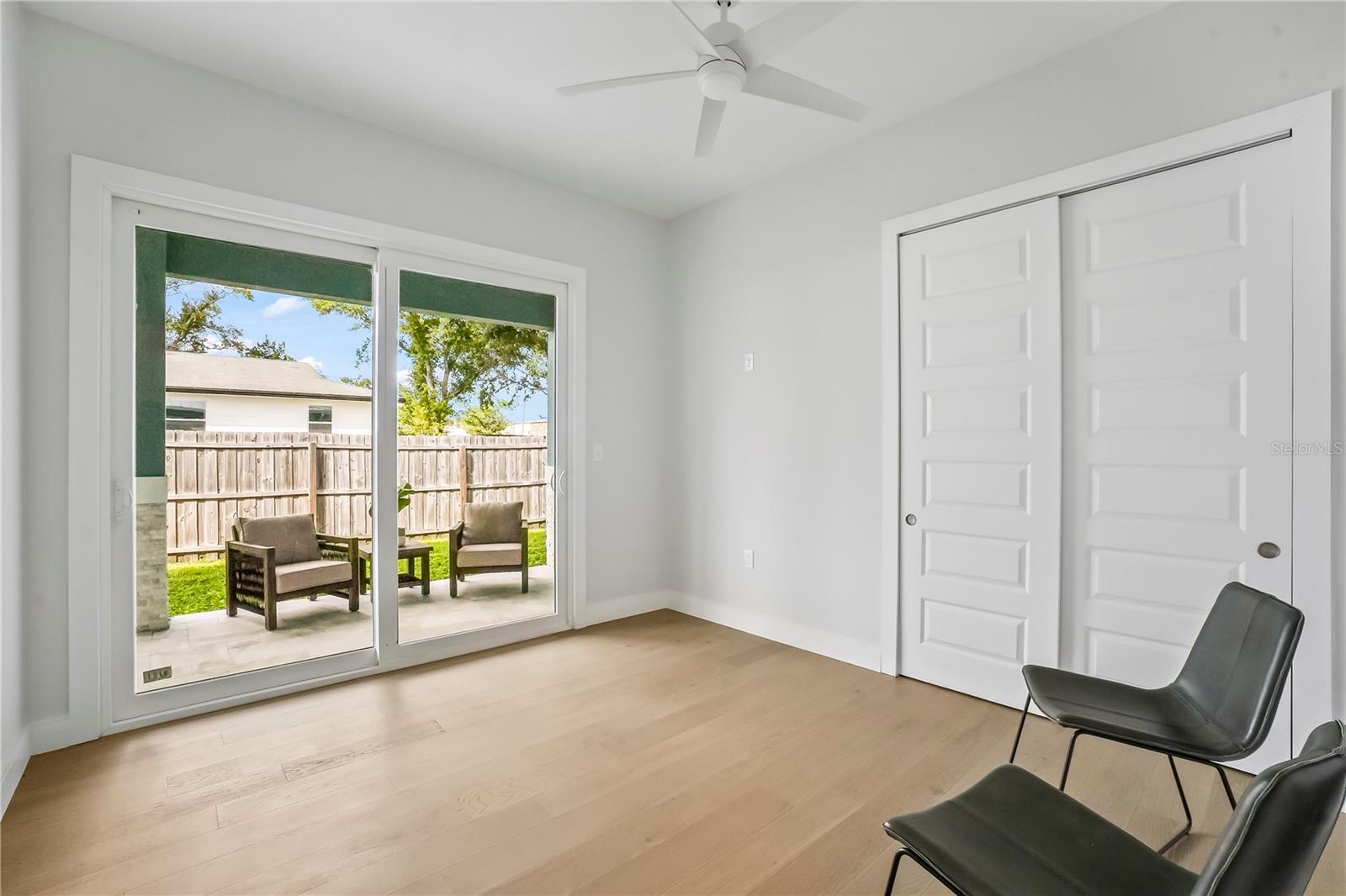 Image 28 of 46 For 11624 Oak Lane