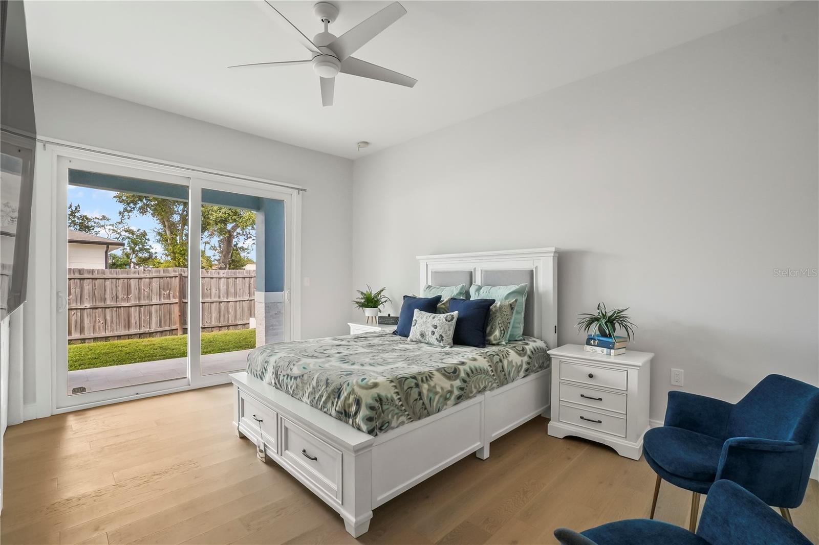 Image 29 of 46 For 11624 Oak Lane