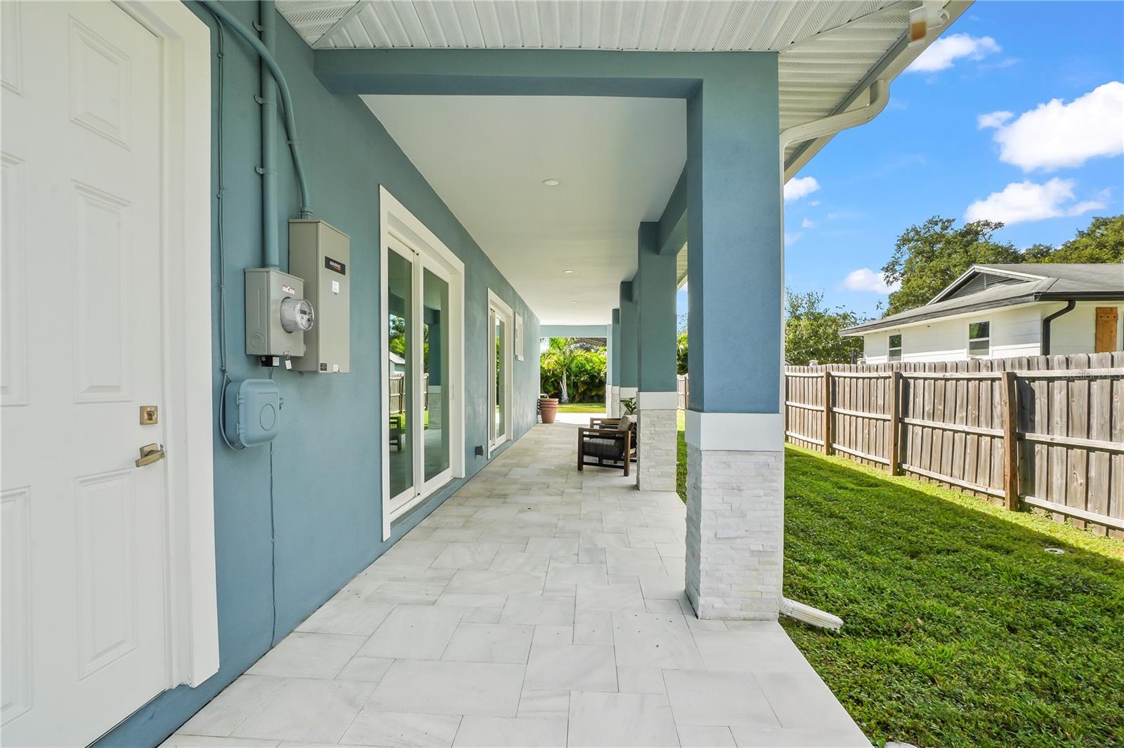 Image 34 of 46 For 11624 Oak Lane