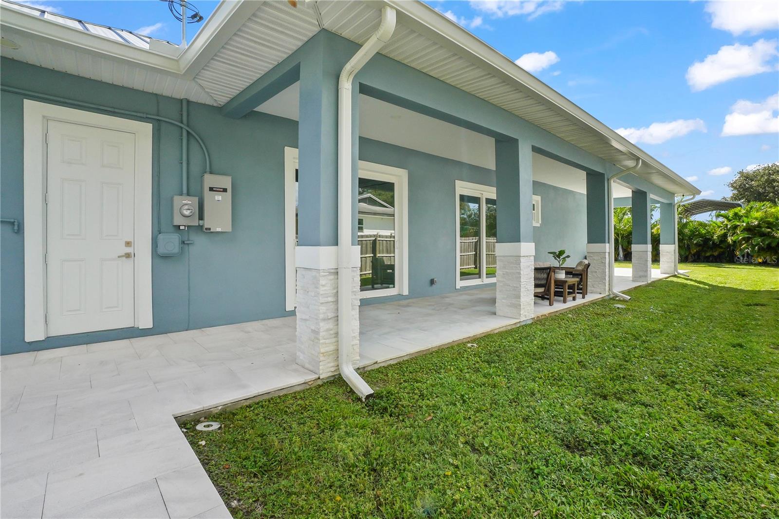 Image 35 of 46 For 11624 Oak Lane