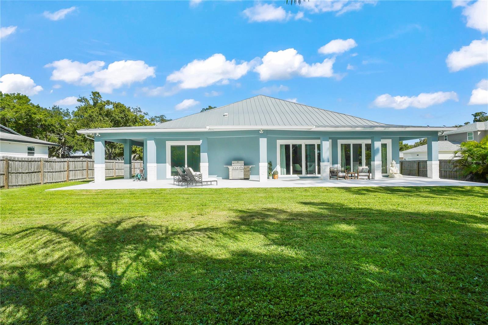 Image 39 of 46 For 11624 Oak Lane