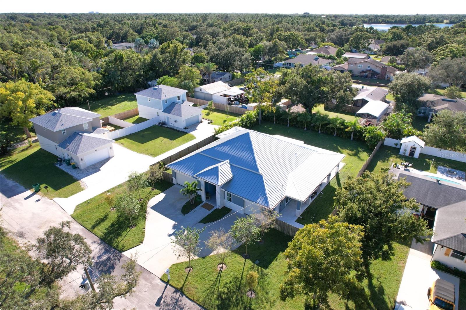 Image 44 of 46 For 11624 Oak Lane