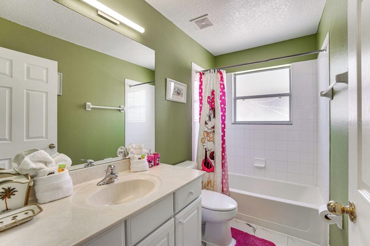 Image 22 of 53 For 8579 La Isla Drive