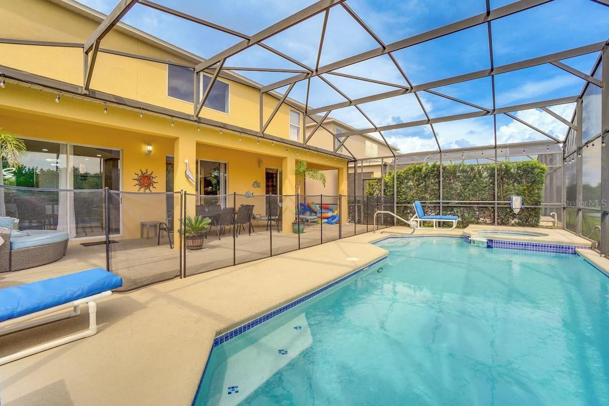 Image 29 of 53 For 8579 La Isla Drive