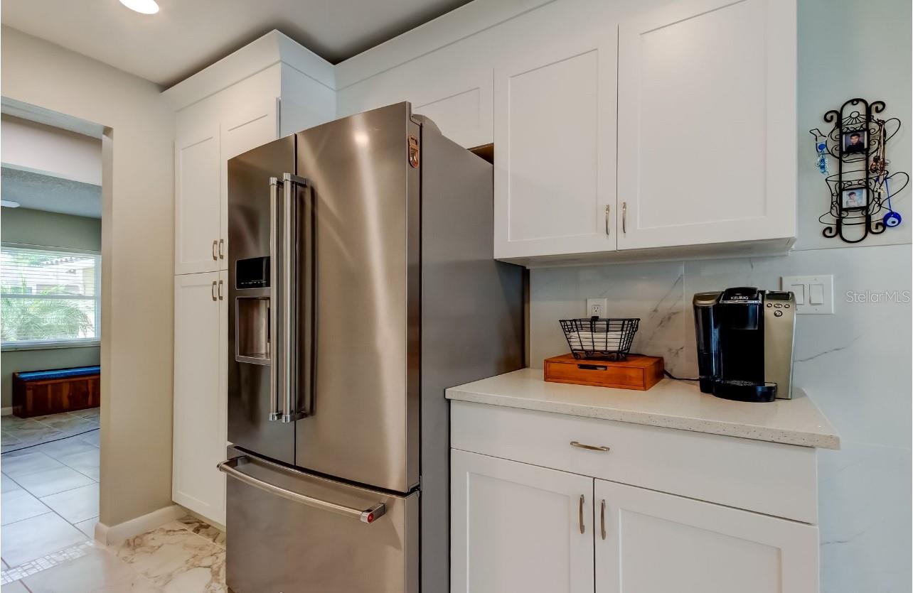 Image 18 of 68 For 4831 Blue Jay Circle