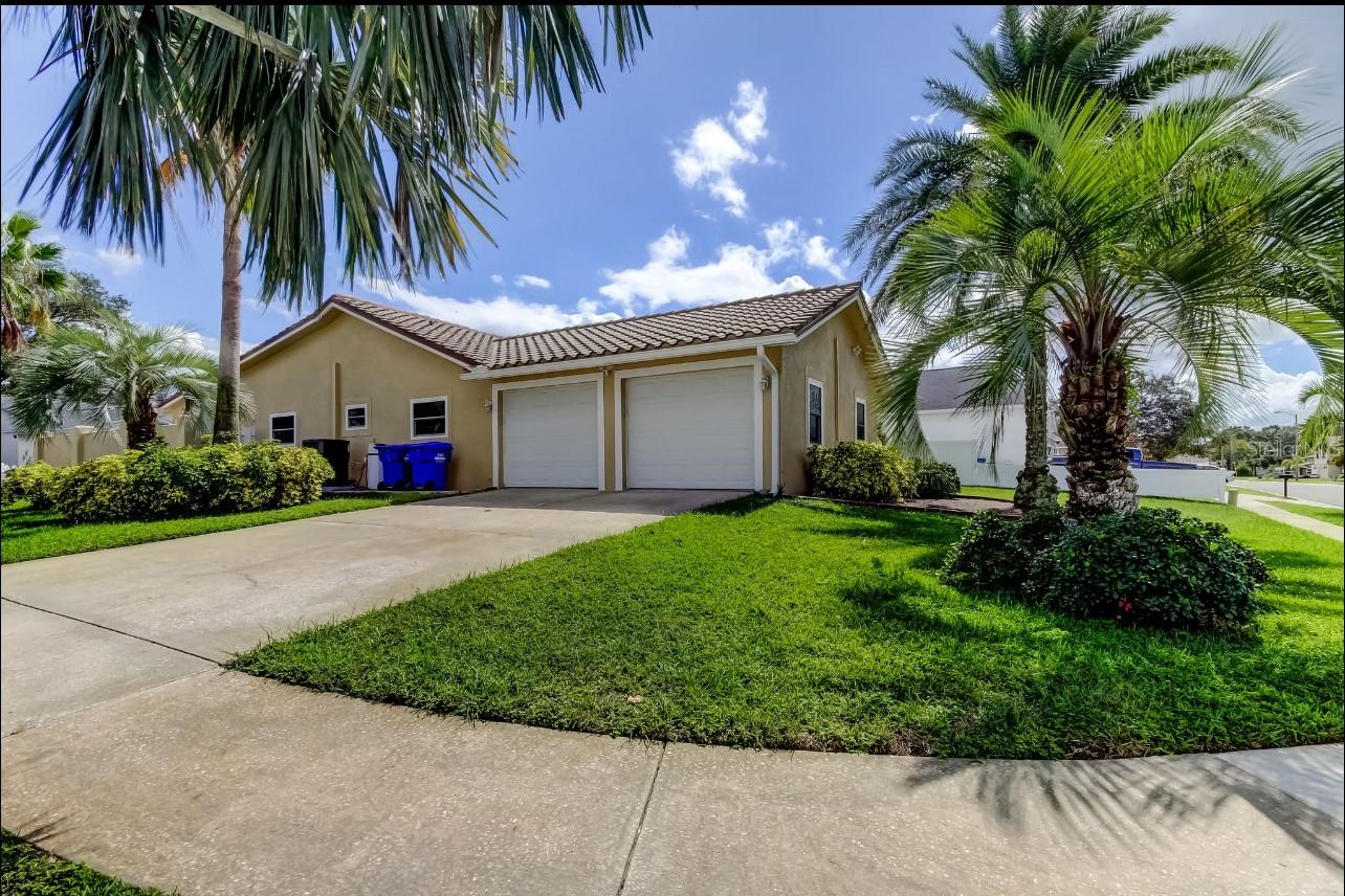 Image 2 of 68 For 4831 Blue Jay Circle