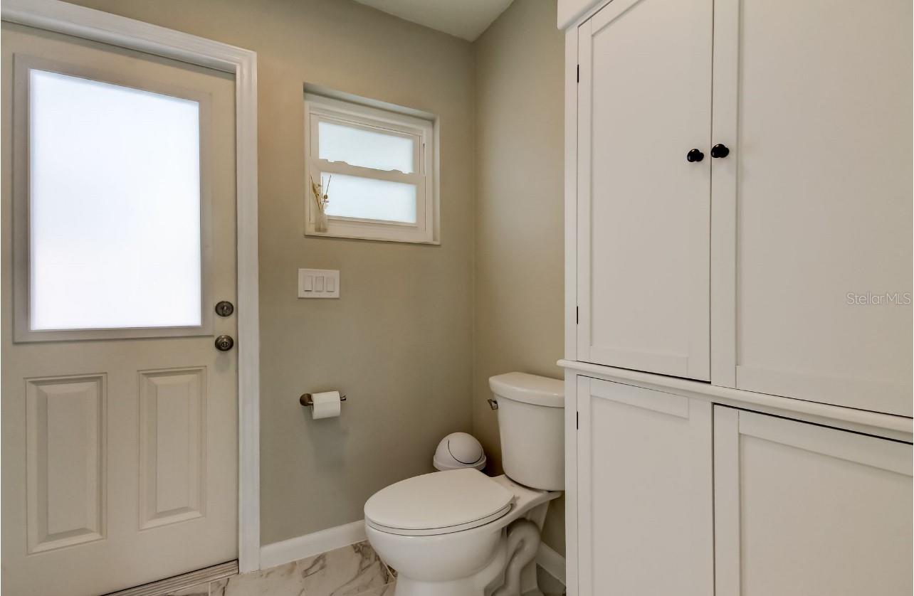 Image 25 of 68 For 4831 Blue Jay Circle