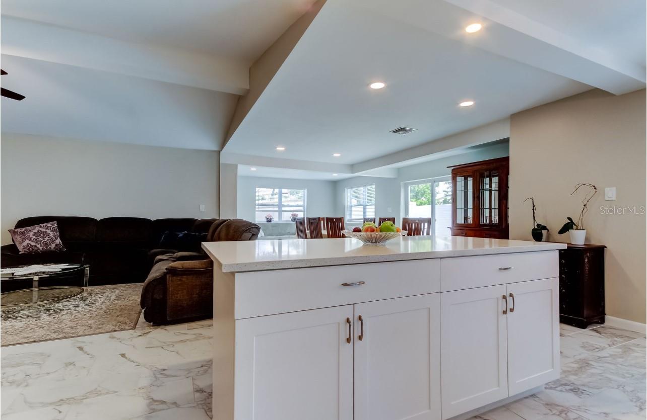 Image 28 of 68 For 4831 Blue Jay Circle