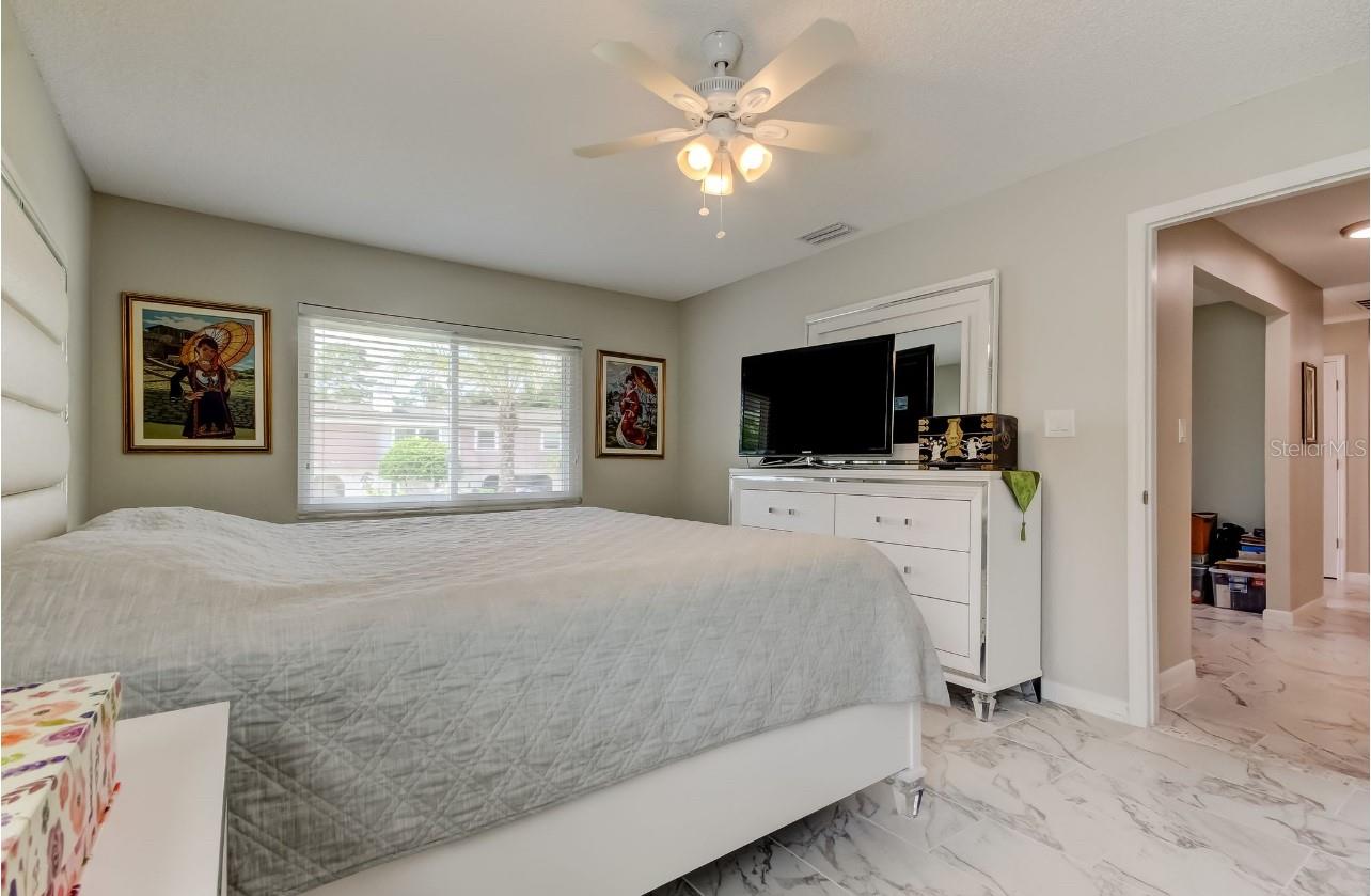 Image 38 of 68 For 4831 Blue Jay Circle