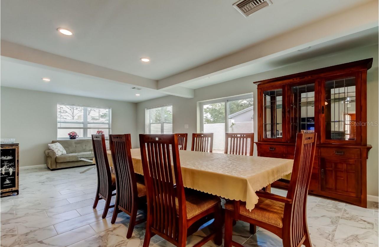 Image 46 of 68 For 4831 Blue Jay Circle