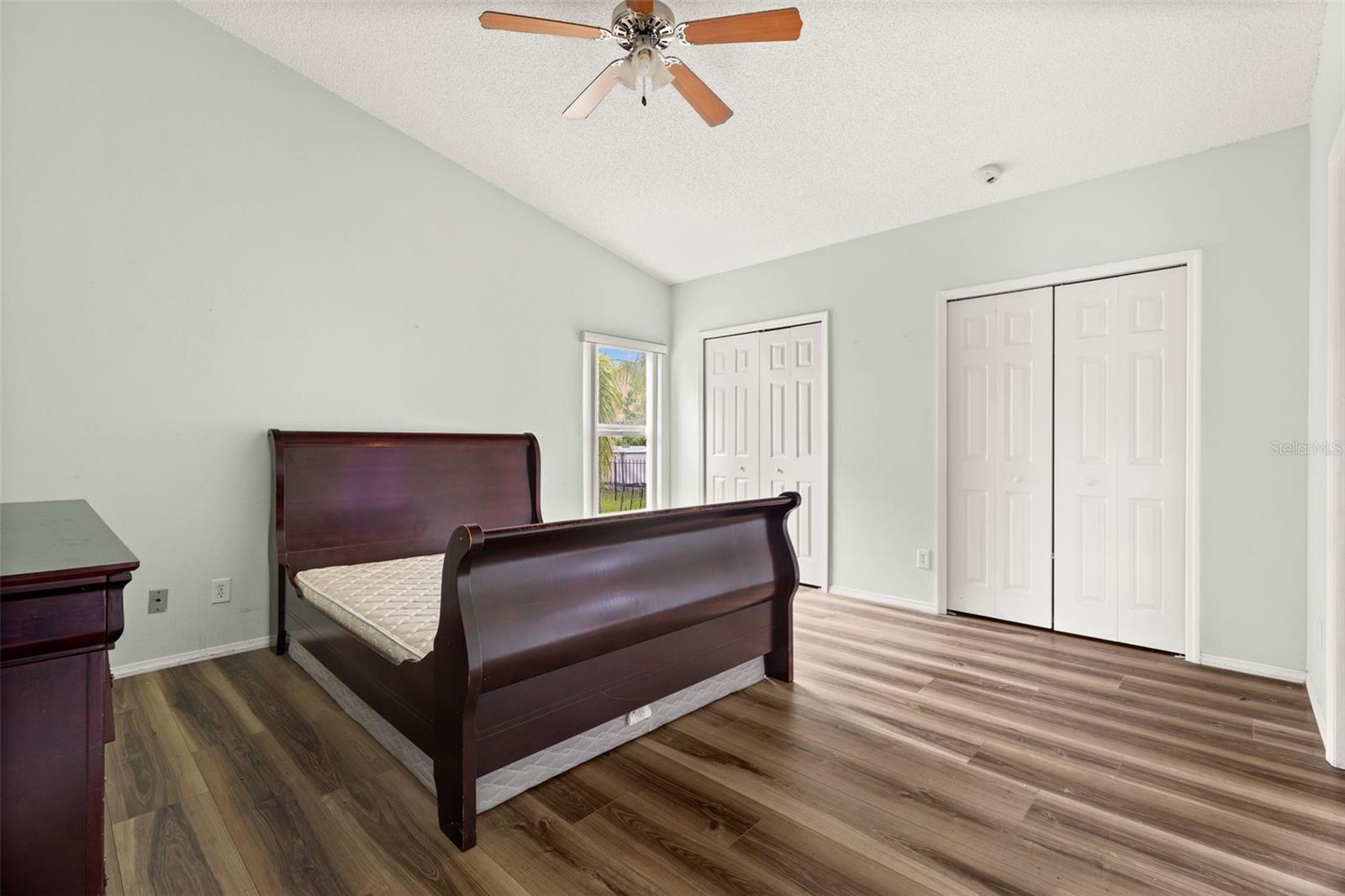 Image 12 of 55 For 1019 Great Shady Lane