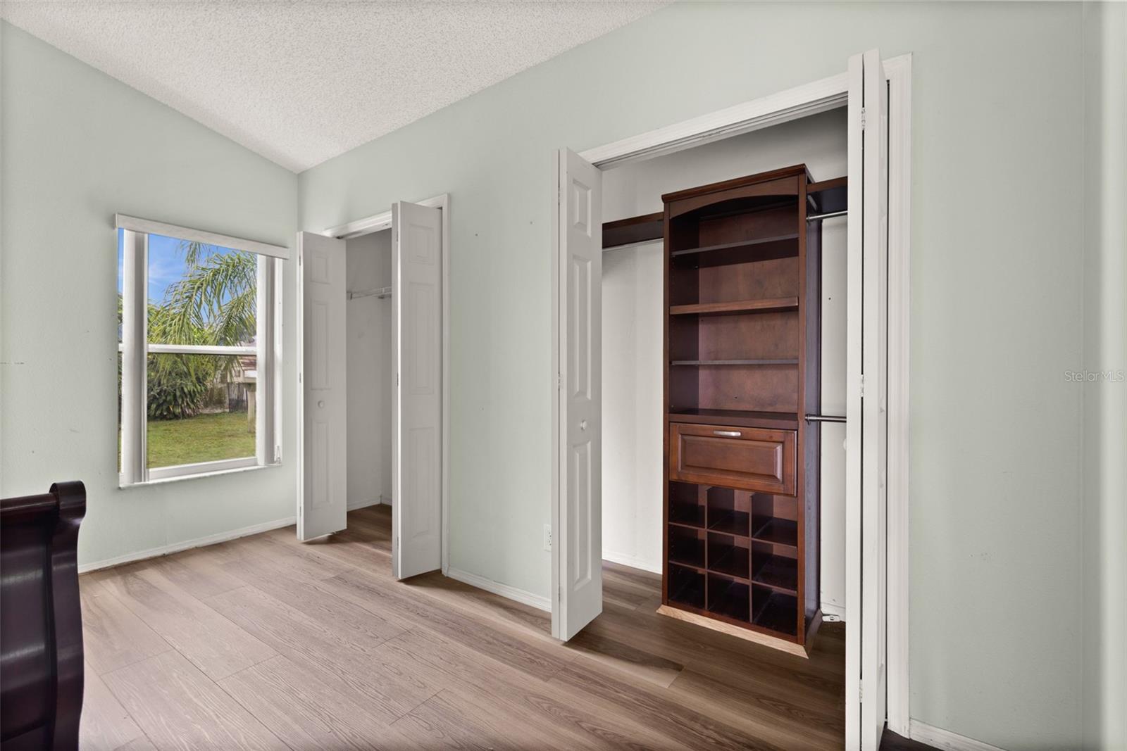 Image 14 of 55 For 1019 Great Shady Lane