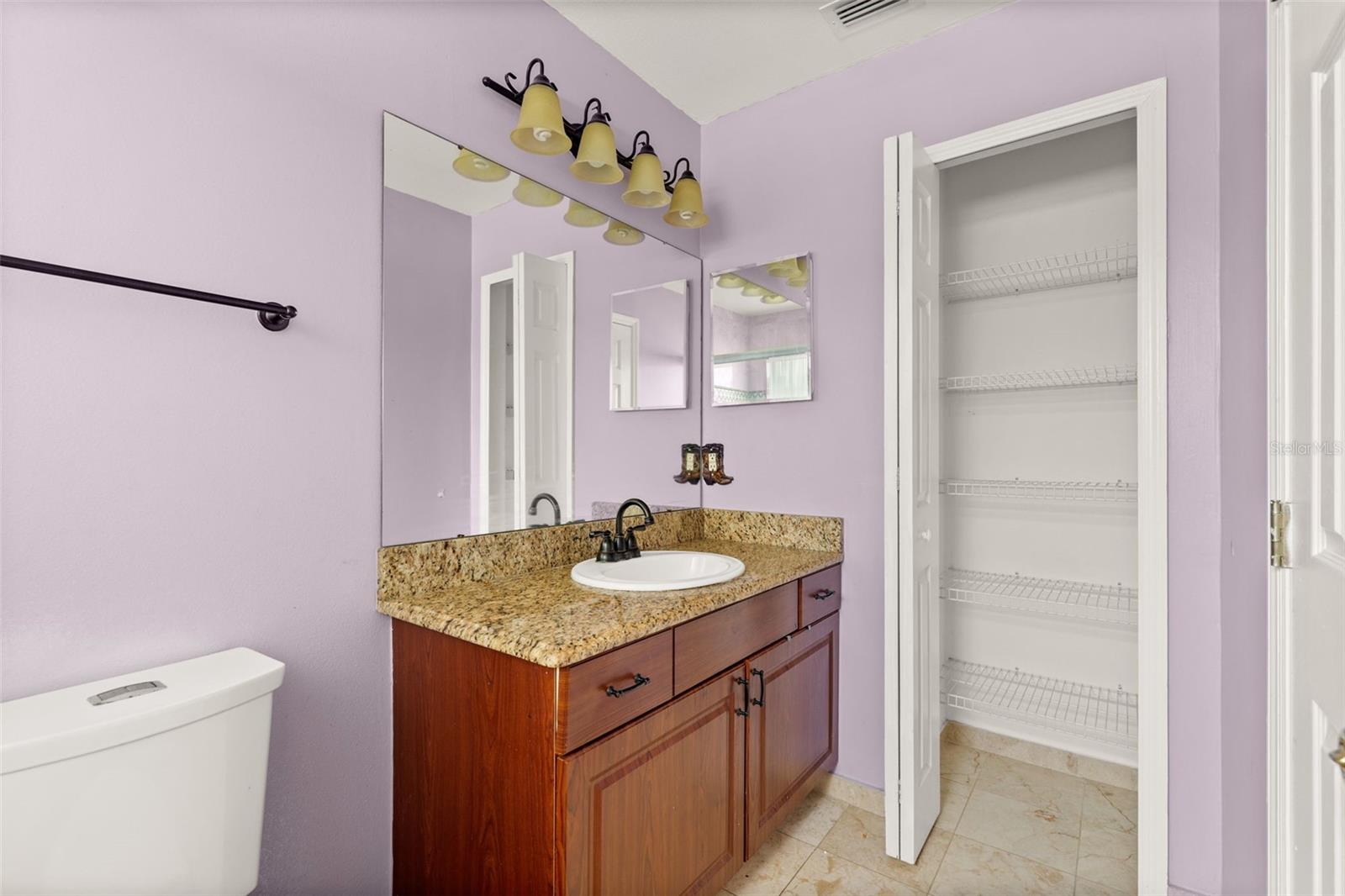 Image 16 of 55 For 1019 Great Shady Lane