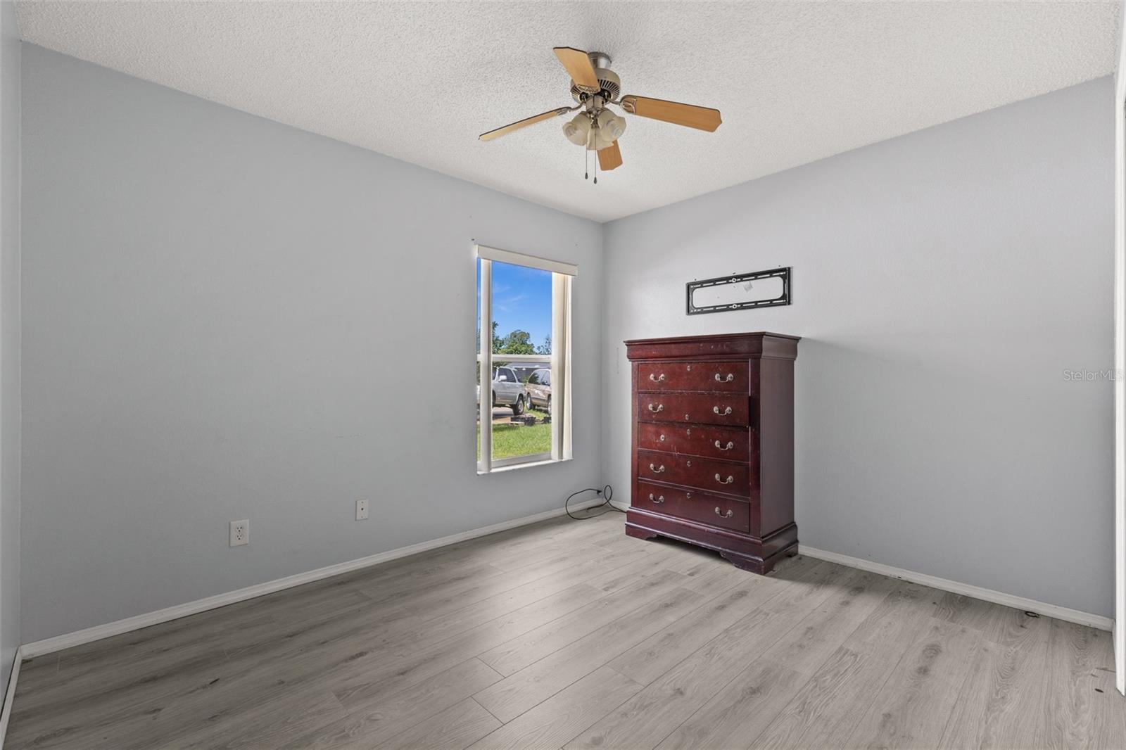 Image 17 of 55 For 1019 Great Shady Lane