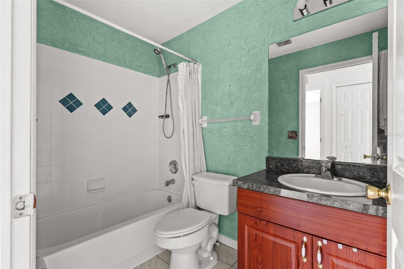 Image 19 of 55 For 1019 Great Shady Lane