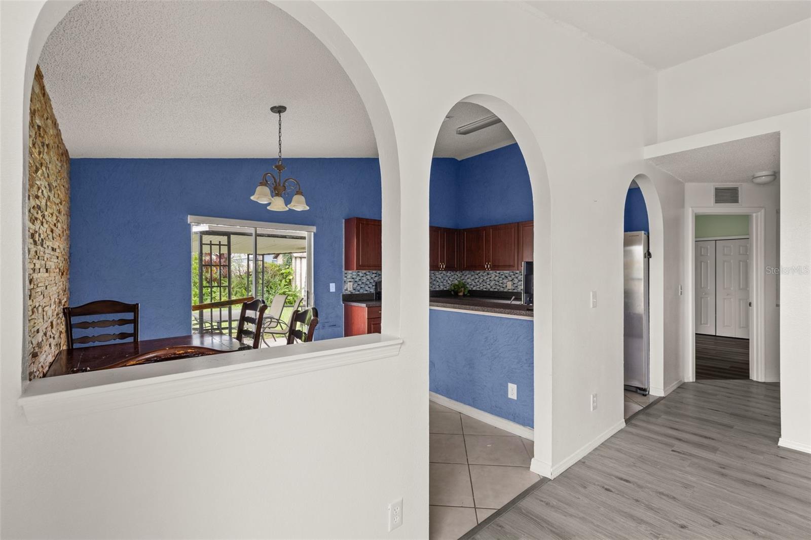 Image 21 of 55 For 1019 Great Shady Lane