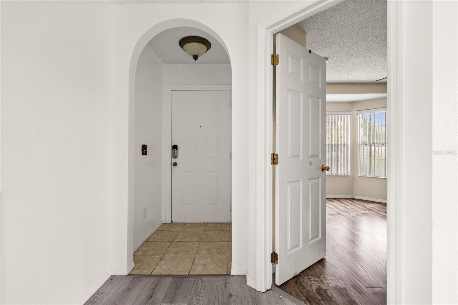 Image 24 of 55 For 1019 Great Shady Lane