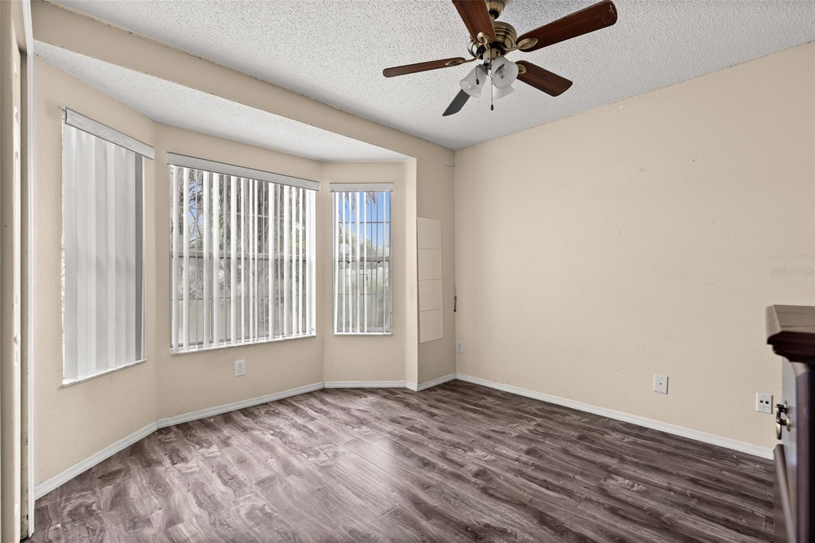 Image 25 of 55 For 1019 Great Shady Lane