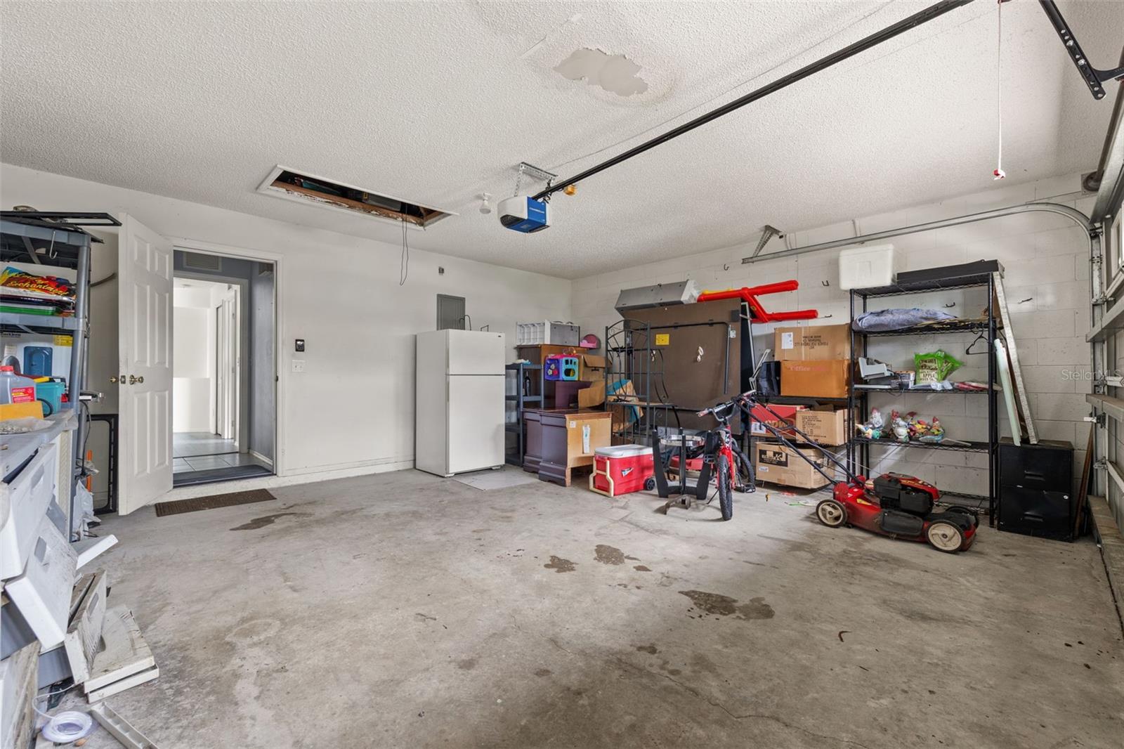 Image 32 of 55 For 1019 Great Shady Lane