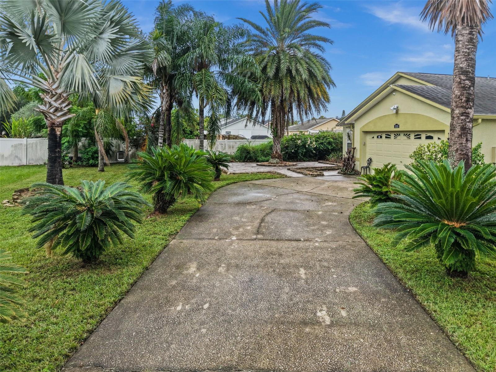 Image 37 of 55 For 1019 Great Shady Lane