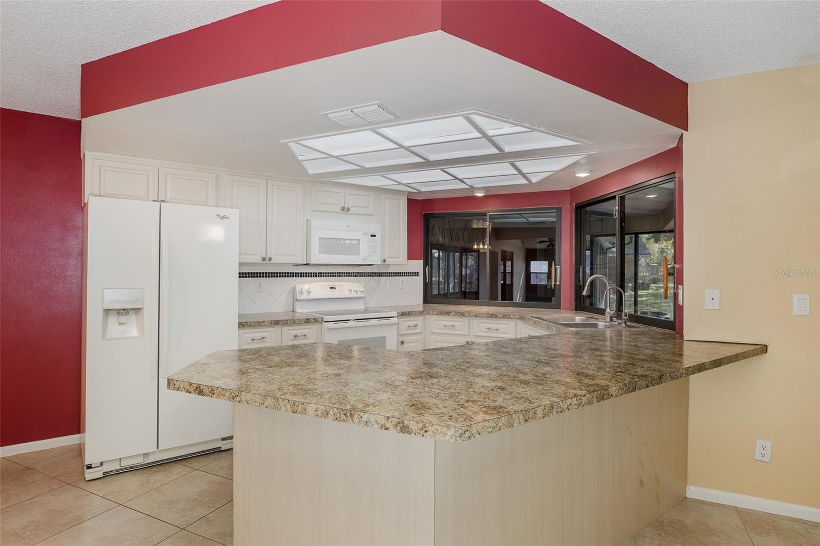 Image 15 of 47 For 2721 Northridge Drive E