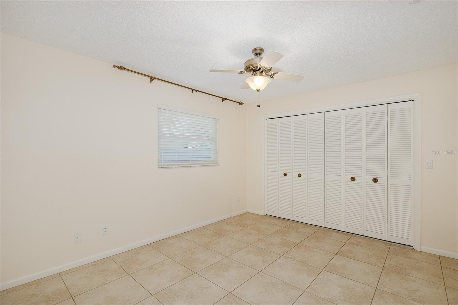 Image 21 of 47 For 2721 Northridge Drive E