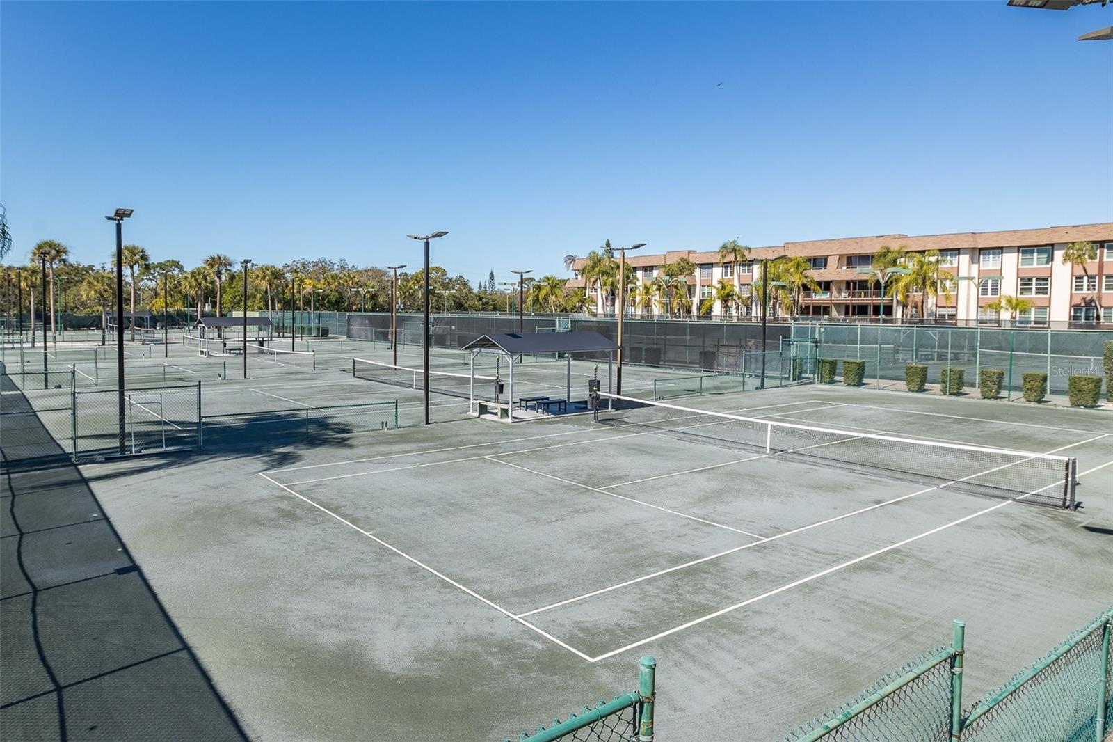 Image 45 of 47 For 2721 Northridge Drive E