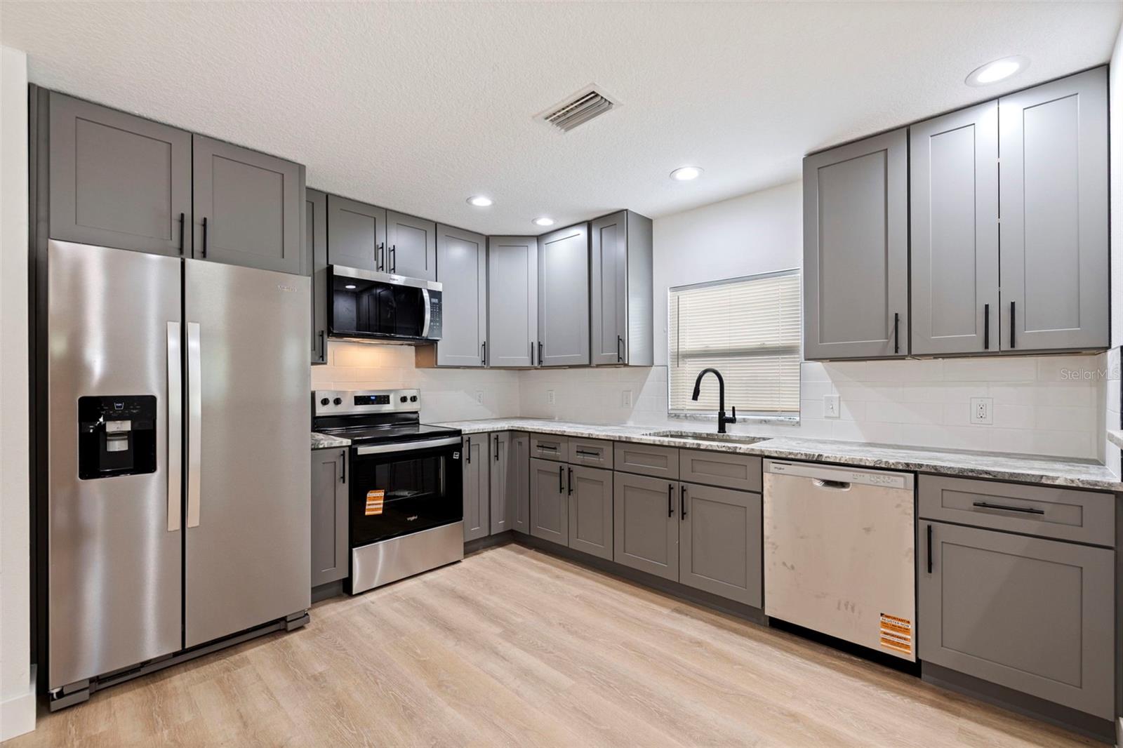 Listing photo id 10 for 3738 18th Terrace S