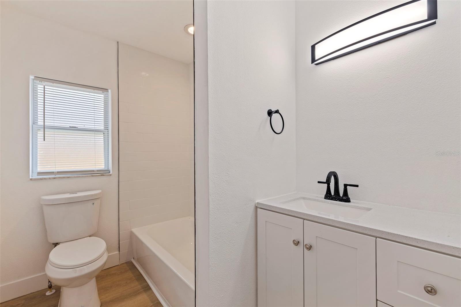 Listing photo id 17 for 3738 18th Terrace S