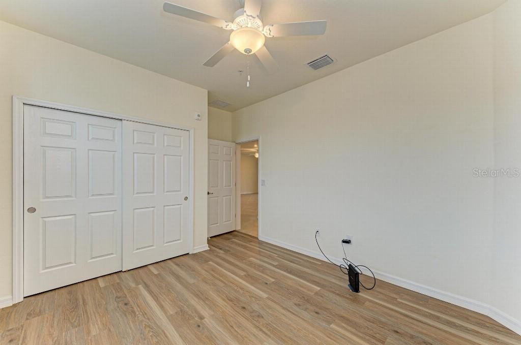 Image 21 of 42 For 10043 Crooked Creek Drive 202