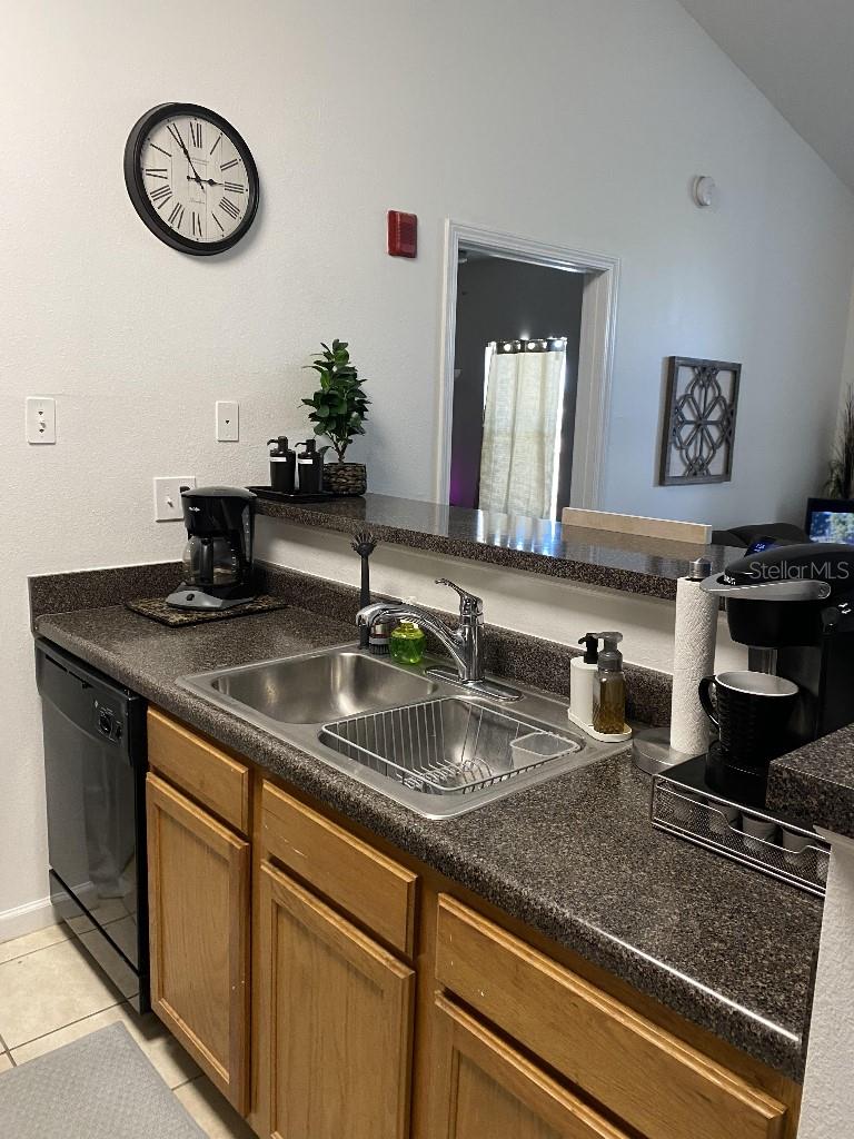Image 7 of 12 For 10764 70th Avenue 6201