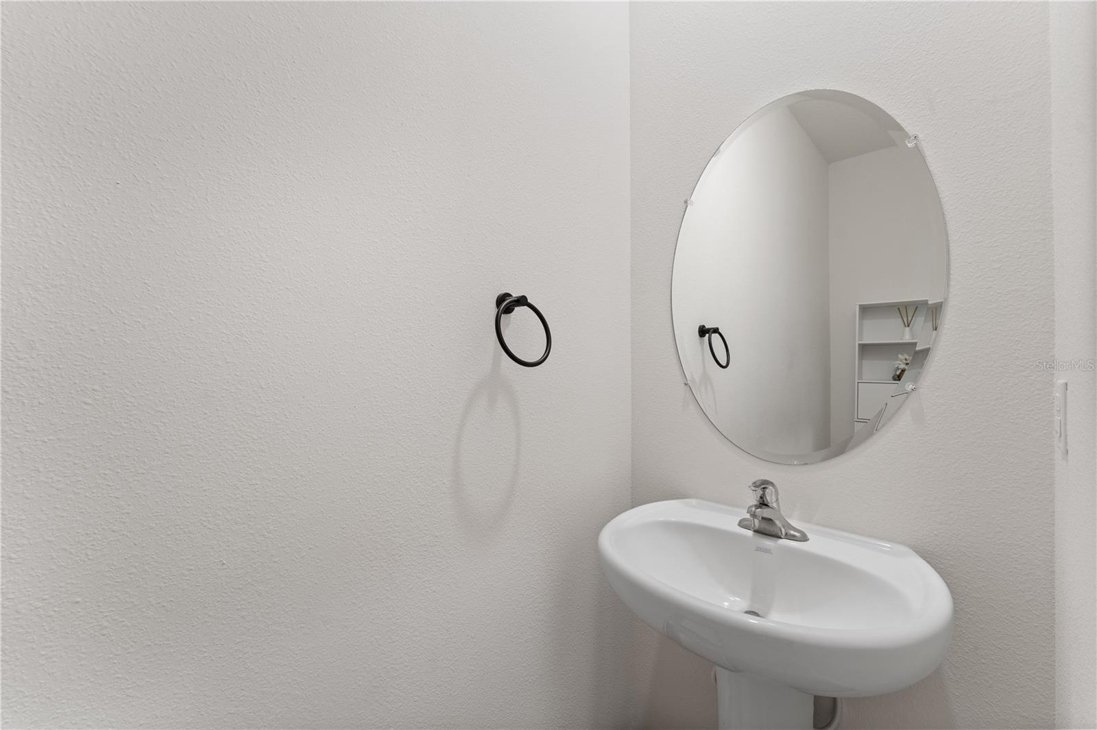 Image 18 of 19 For 33066 Major Oak Drive