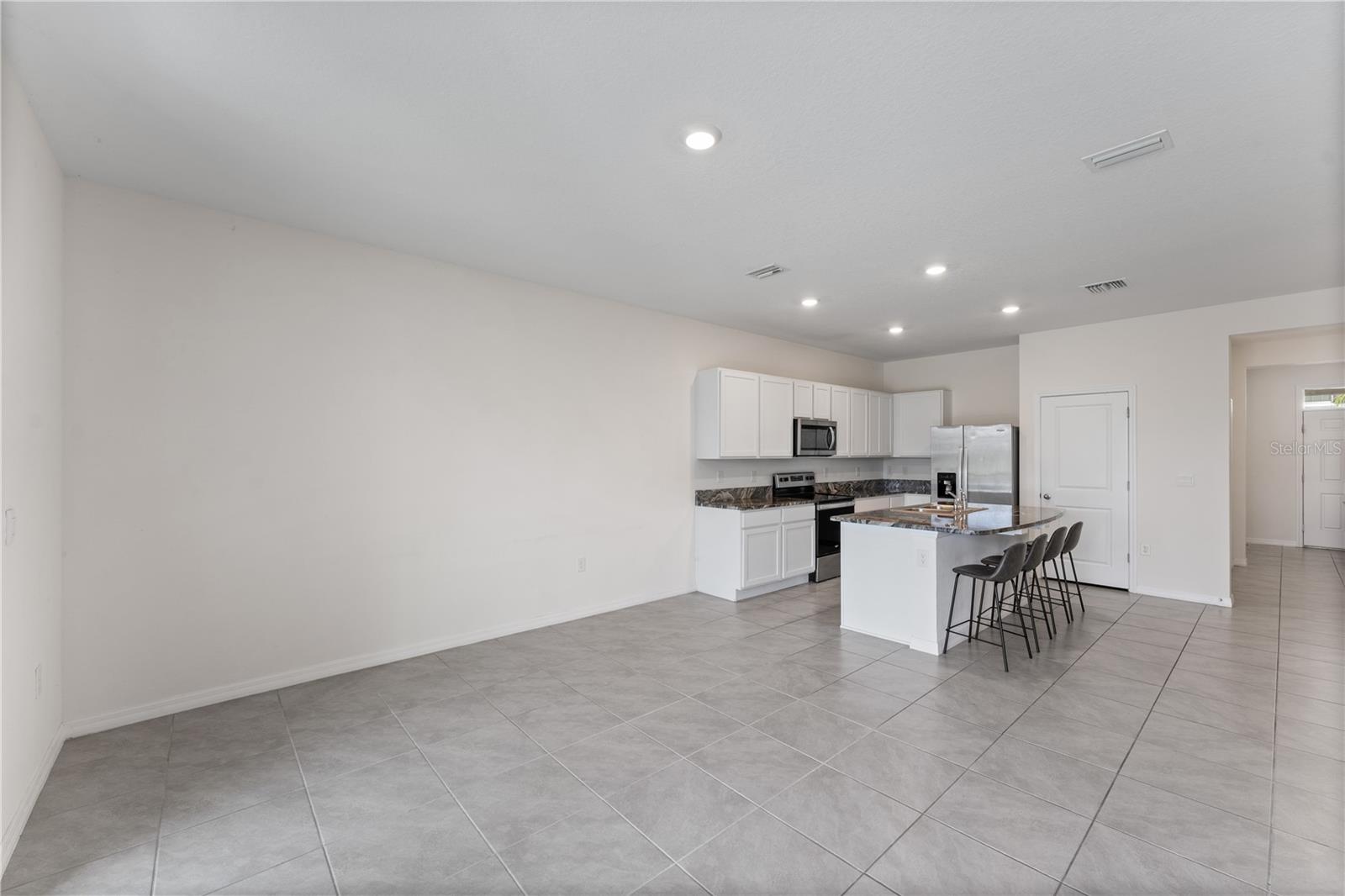 Image 8 of 19 For 33066 Major Oak Drive