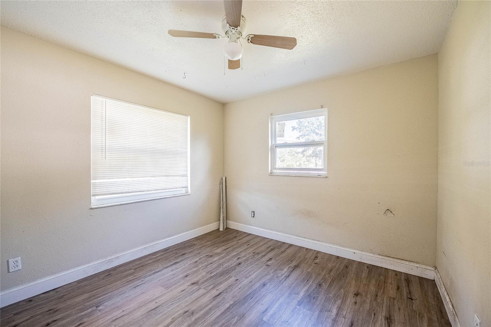 Image 4 of 31 For 640 Dean Street