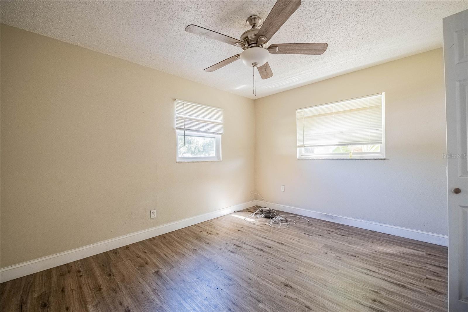 Image 6 of 31 For 640 Dean Street